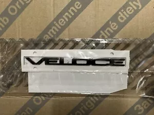 Logo Emblema Stemma Scritta Originale Alfa Romeo VELOCE Cod. 50556909 NUOVO NERO - Foto 1 di 2