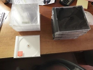 CD JEWEL CASES - SINGLE OR MULTI DISC, 65% DISCOUNT FOR 4 OR MORE - Picture 1 of 6
