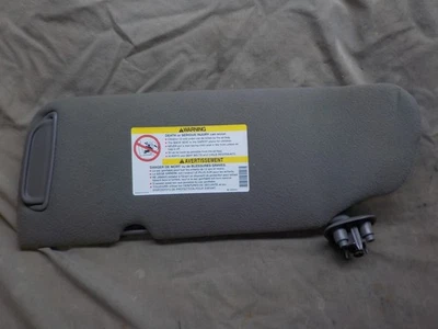 99-02 Chevy Silverado 1500 2500 Gray passenger side right sun visor shade — 第 1/2 张图片