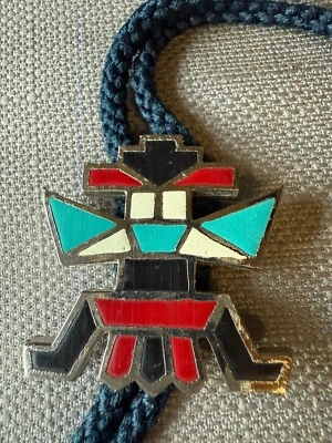 Muñeca Kachina Vintage Bolo Tie Esmalte Incrustación Metal Slide Cordón Negro 32" Foto 1 de 4