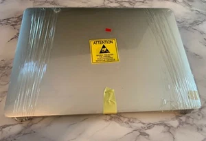 Macbook Air 13.3" A2337 EMC 3598 Silver LCD Assembly Amazing w/ Logo US AAA++!! - Picture 1 of 5
