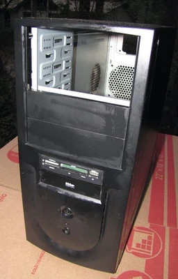 Generic Vintage Gamer Server Empty Computer 7 Slot ATX Motherboard Tower PC Case - Image 1 of 4