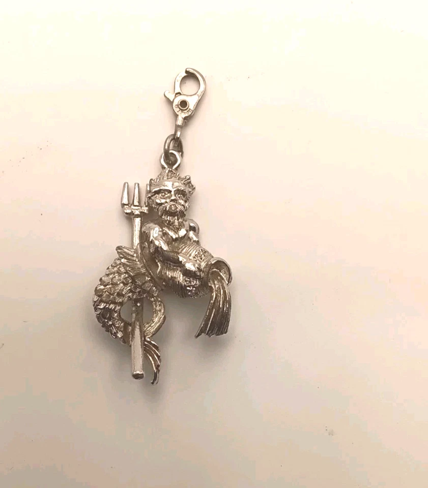 Vintage Monet Silver Tone Trident, Monet Trident Poseidon Pendant Foto 1 de 1