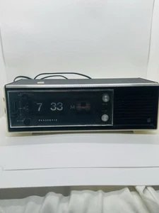 Vintage Panasonic Flip Clock Radio RC-1280 (Tested) 1970's - Picture 1 of 8