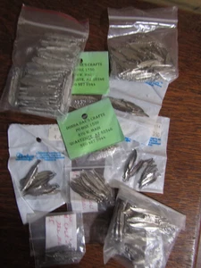 WESTERN Vintage LOT Of 10 Packages SILVER FEATHERS Metal CHARMS - #10 - Picture 1 of 4