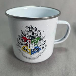 Tazza tazza campeggio smalto latta maculata Harry Potter Hogwarts Crest Houses 21 oz NUOVA - Foto 1 di 5