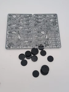 Warhammer 40k - 10x Necron Warriors with 3x Canoptek Scarabs Swarms Reapers - Picture 1 of 4