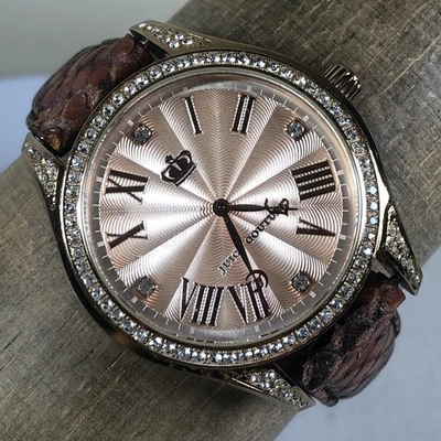 Reloj Juicy Couture para mujer oro rosa cristal bisel cuero JC.61.3.34.0253S Foto 1 de 4