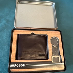 Fossil Dark Brown Wallet set key ring Box Included - Picture 1 of 9