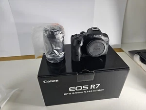 Canon EOS R7 Mirrorless Compact Camera 4K ULtra HD RF-S 18-150MM 32.5MP - Picture 1 of 5