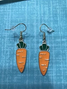 Carrot Earrings - Picture 1 of 2