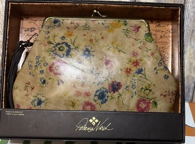 Patricia Nash Savena Leather Wristlet Vintage Victorian Garden Print NWT & Box - Image 1 of 4
