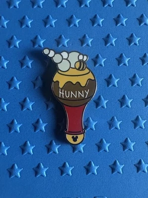 Disneyland 2025 Oculto Mickey Pin Pooh Oso Hunny Pot Burbuja Varita Disney Wave B Foto 1 de 2