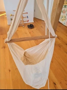 Nomomo Federwiege mit Tipi Gestell und Motor - Bild 1 von 6