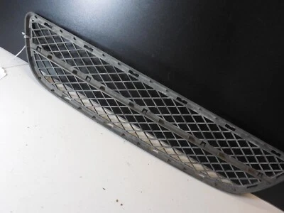 BMW E90 328i 325i 2006-2008 parachoques delantero central inserción parrilla inferior 7134074 Foto 1 de 4