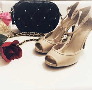 Glo Jeans hellbraun Peeptoe T-Riemen Stilettos Größe 7 - Bild 1 von 7