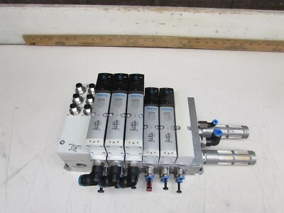 COLECTOR FESTO, CON 5-VSVA-B-M52-AZD-A1-1T1L Y VAEM-S6-C-S6-R5, ¡BUENA COMIDA PARA LLEVAR! Foto 1 de 4