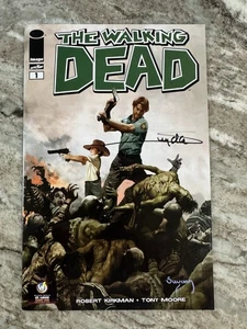 The Walking Dead #1 Signed By Arthur Suydam Wizard World St Louis CC 2013 🔥 - Picture 1 of 15