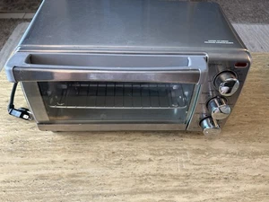 BLACK+DECKER TO1756SB 4-Slice Toaster Oven Even Toast with 4 Cooking Functions - Picture 1 of 6