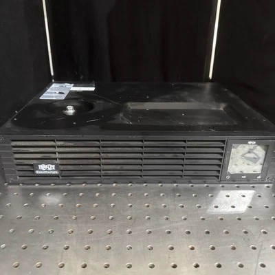 Tripp Lite AG 0006 Smart UPS Back Up SMART1500RMxl2ua  BROKEN LCD SCREEN - Image 1 of 4