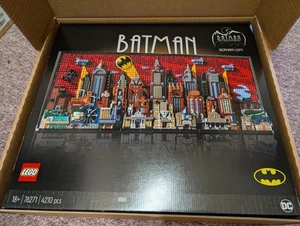 LEGO 76271 Batman The Animated Series Gotham City - Neu in OVP - Kostenloser Versand - Bild 1 von 2
