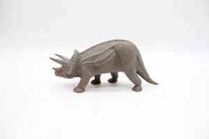 INVICTA - BRITISH MUSEUM OF NATURAL HISTORY - TRICERATOPS - 1973 - ANCIEN - - Picture 1 of 4