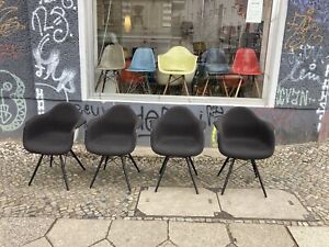 4 Armchairs Vitra Eames