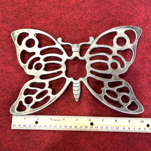 "Soporte de olla vintage de latón mariposa Trivit Hot Pad decoración de latón insecto 11""x7""" - Imagen 1 de 5