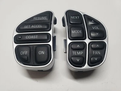 Lincoln Town Car 2003-2007 OEM control del volante control de crucero moldura plateada Foto 1 de 4