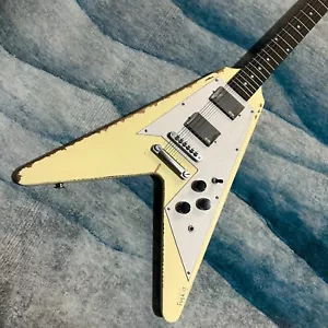 Relic Fly-V E-Gitarre Mahagoni Korpus Palisander Griffbrett Tune-O-Matic Brücke - Bild 1 von 6