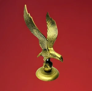 Vintage SOLID BRASS Statue AMERICAN EAGLE On Globe SPHERE Earth FINIAL Sculpture - Picture 1 of 5
