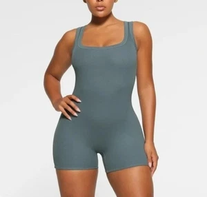 Body pagliaccetto donna Skims cotone a costine colore cianite XL NUOVO CON ETICHETTE - Foto 1 di 12