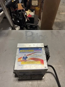 Cargador de vehículo Progressive Dynamics Inteli-Power - Modelo: PD9245C - Imagen 1 de 4