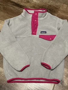 Patagonia Mädchen leichter Synchilla Snap-T Pullover grau rosa Gr. XS 5-6 - Bild 1 von 5