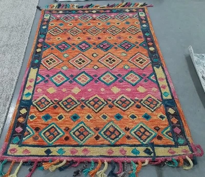 ORANGE / FUCHSIA 4'-0" x 6'-0" Flaw in Rug, Reduced Price 1172786119 APN138A-4 - Image 1 of 4
