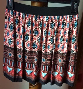 Forever 21 Minigonna Taglia PS Sopra il Ginocchio Multicolore Rayon Stampa Geometrica - Foto 1 di 5