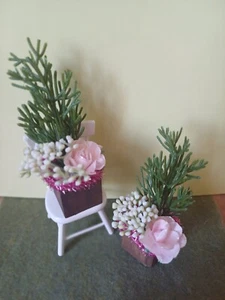 2 x Dolls house Christmas Planters/flower Pots With Flowers hand made - Picture 1 of 4