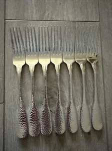 7 RETRONEU ARAGON Hammered 18/8 Stainless Steel DINNER FORKS - Picture 1 of 5