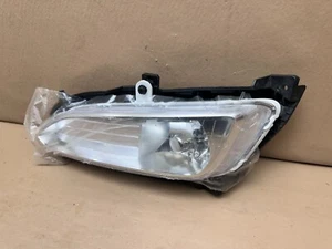 NEW 2013-2016 HYUNDAI SANTA FE SPORT FRONT LEFT DRIVER LH FOG LIGHT HALOGEN OEM - Picture 1 of 12