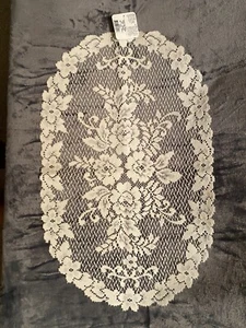 Heritage NEW, VR1324E, VICTORIAN ROSE 13"x24" Dolly,(Pair of 2 Units) ecru color - Picture 1 of 2