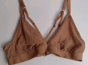 Bralette cierre trasero con tiras malla semi transparente triángulo caramelo talla grande aerie - Imagen 1 de 11