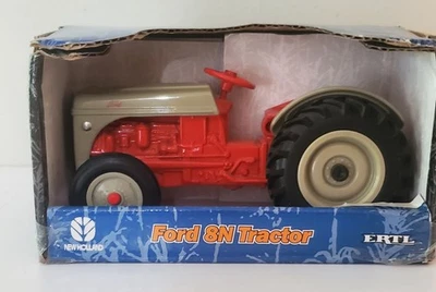 Ertl NIB Ford 8N Tractor 1/16 - Image 1 of 3