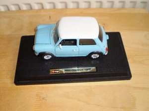 RARE BBURAGO 1/24 LIGHT BLUE 1969 MINI COOPER ON PLINTH VERY GOOD - Picture 1 of 6