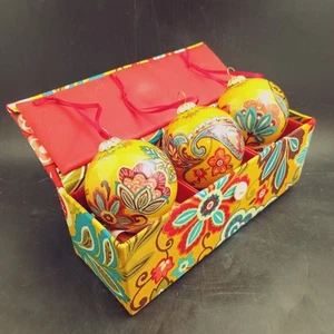 Set di tre decorazioni natalizie provenzali Vera Bradley con confezione regalo 2012 - Foto 1 di 3