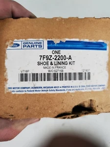 Kit de pastillas de freno traseras Ford 7F9Z-2200-A OEM - Forro Mercury-Ford 2007-2009 - Imagen 1 de 5