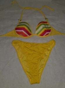 π Gorgeous yellow BOOHOO halterneck bikini top bottom set Size 10 - Picture 1 of 3