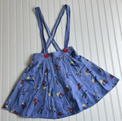 Spirit Halloween Chucky Good Guys Falda Solo Disfraz Adulto Pequeño Juegos con disfraces Foto 1 de 4