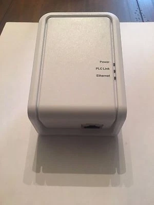 SerComm 200Mbps Power line Ethernet electric ac wall Adapter Model IP522CG V2 - Image 1 of 4
