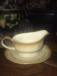 Mikasa Whole Wheat Gravy Boat with UnderPlate E8000 Excellent - Picture 1 of 11