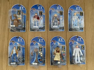 E.T. - 9 x ACTION FIGURE BUNDLE - 20TH ANNIVERSARY - TOYS 'R' US EXCLUSIVE (USA) - Picture 1 of 20